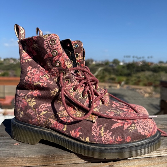 Doc martens floral print canvas boots - Main Image